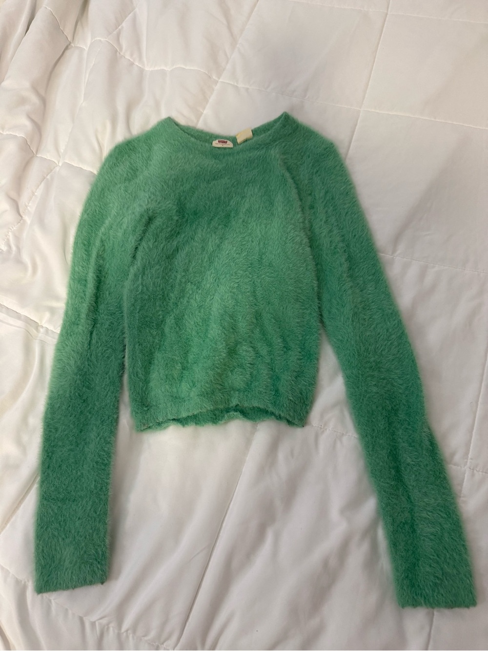Levi’s Women’s Green Fuzzy Long Sleeve Sz S. A-3